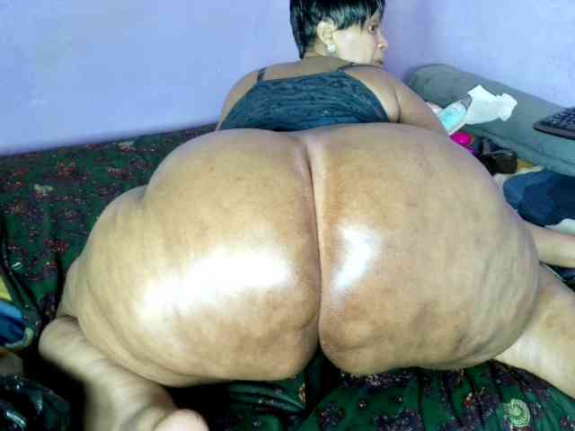 Big-Ass-Wilma webcam