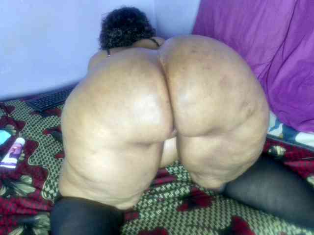 Big-Ass-Wilma webcam