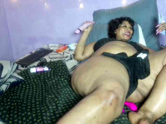 Big-Ass-Wilma webcam