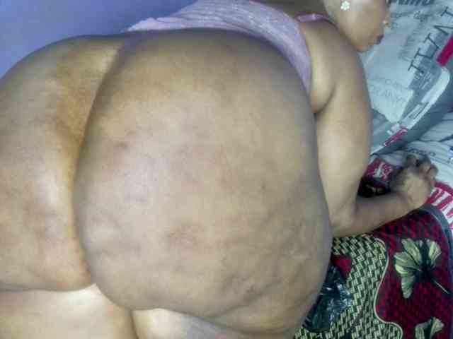 Big-Ass-Wilma webcam