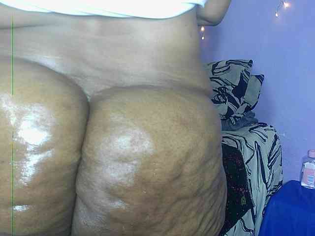 Big-Ass-Wilma webcam