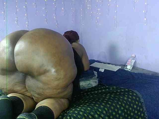 Big-Ass-Wilma webcam