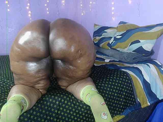 Big-Ass-Wilma webcam