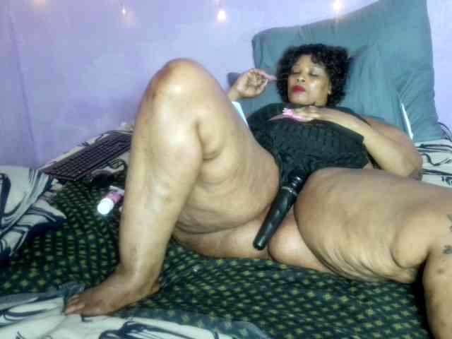 Big-Ass-Wilma webcam