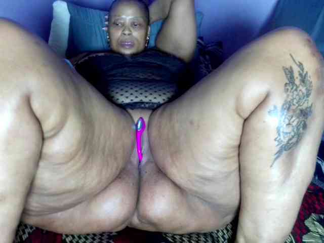 Big-Ass-Wilma webcam