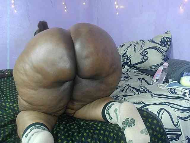 Big-Ass-Wilma webcam