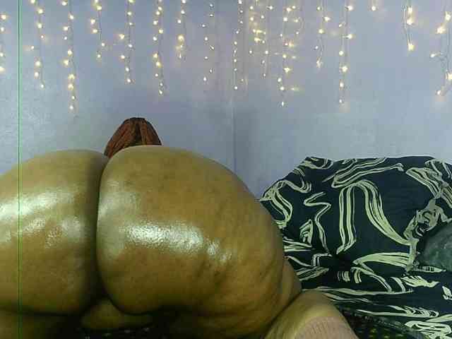 Big-Ass-Wilma webcam