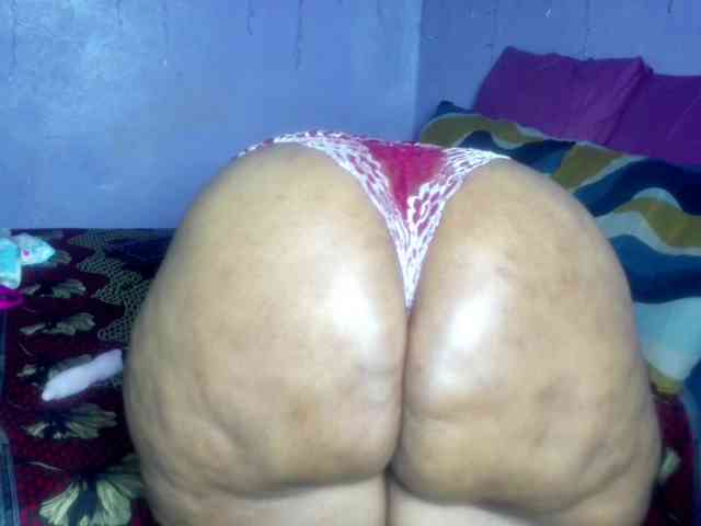 Big-Ass-Wilma webcam