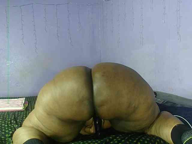 Big-Ass-Wilma webcam