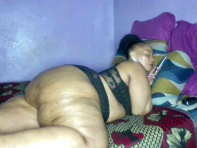 Big-Ass-Wilma webcam