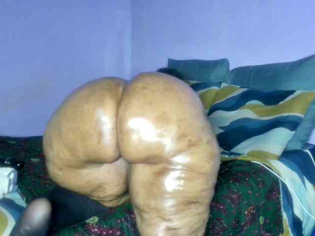 Big-Ass-Wilma webcam