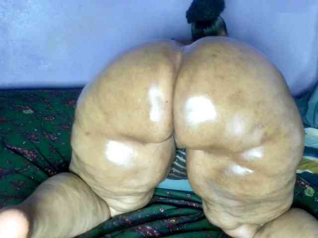 Big-Ass-Wilma webcam