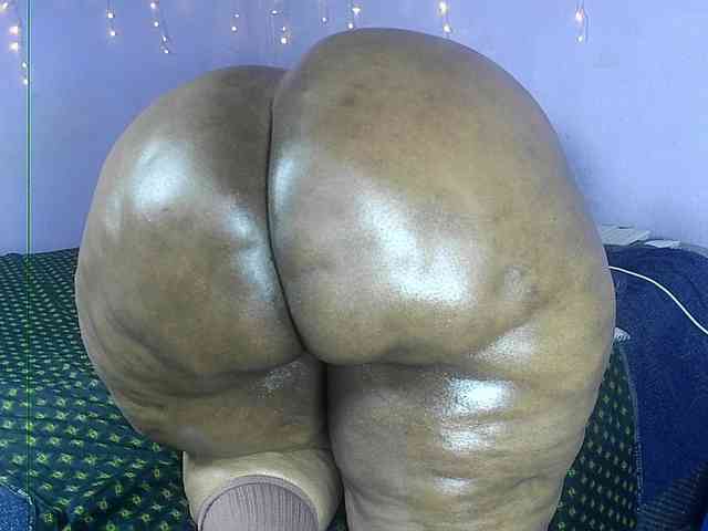 Big-Ass-Wilma webcam