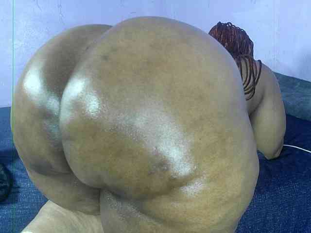 Big-Ass-Wilma webcam