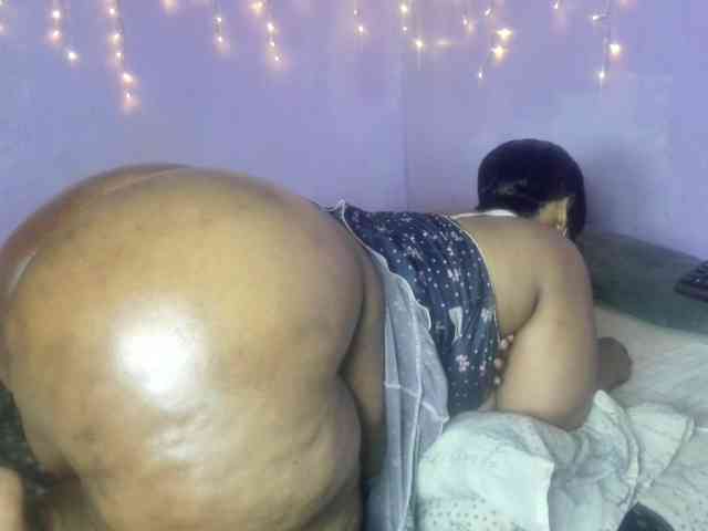 Big-Ass-Wilma webcam