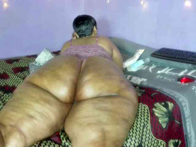 Big-Ass-Wilma webcam