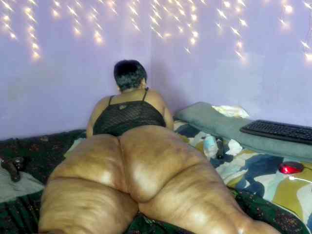 Big-Ass-Wilma webcam