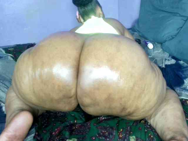 Big-Ass-Wilma webcam