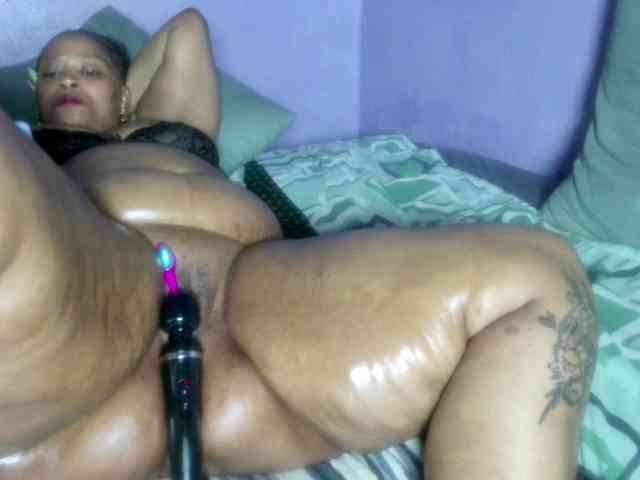 Big-Ass-Wilma webcam