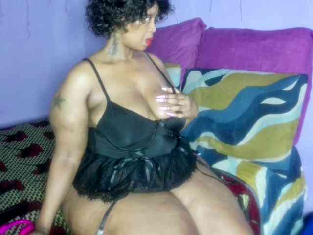 Big-Ass-Wilma webcam