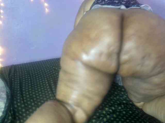 Big-Ass-Wilma webcam