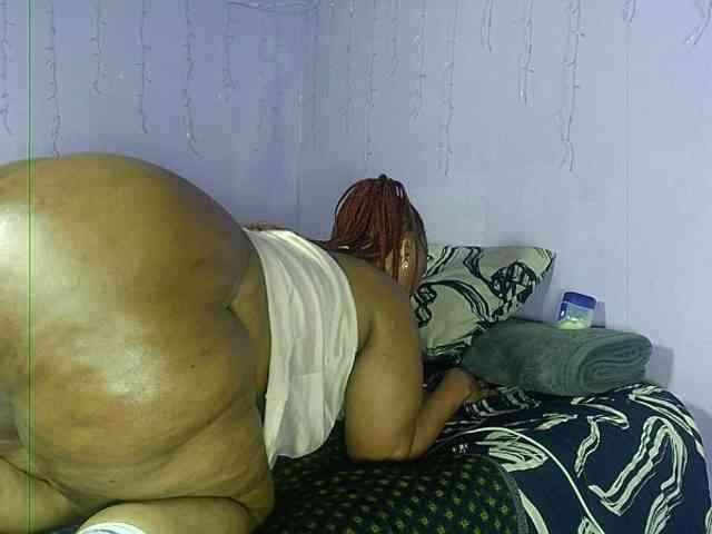 Big-Ass-Wilma webcam