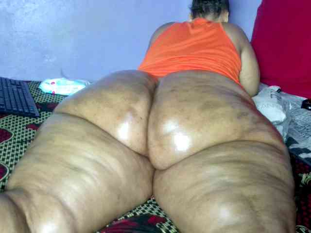 Big-Ass-Wilma webcam