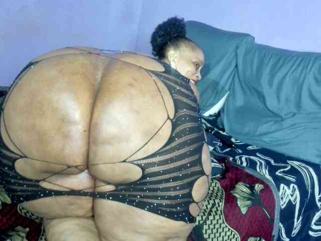 Big-Ass-Wilma webcam