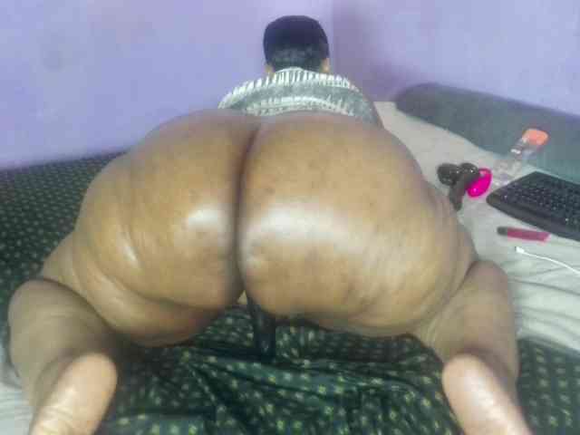 Big-Ass-Wilma webcam