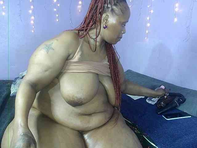 Big-Ass-Wilma webcam