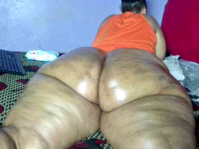 Big-Ass-Wilma webcam