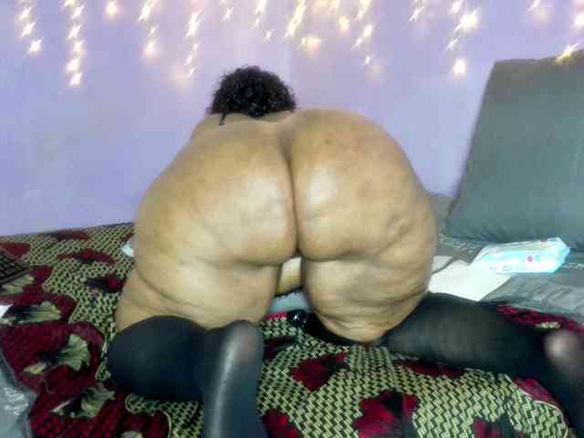 Big-Ass-Wilma webcam