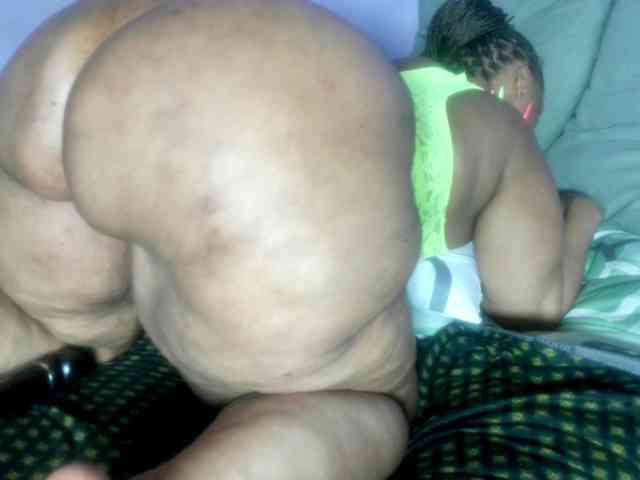 Big-Ass-Wilma webcam