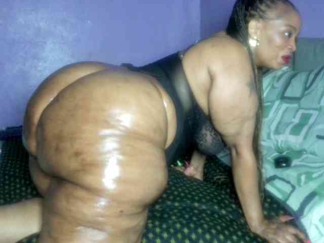 Big-Ass-Wilma webcam