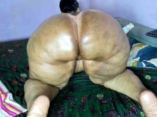 Big-Ass-Wilma webcam