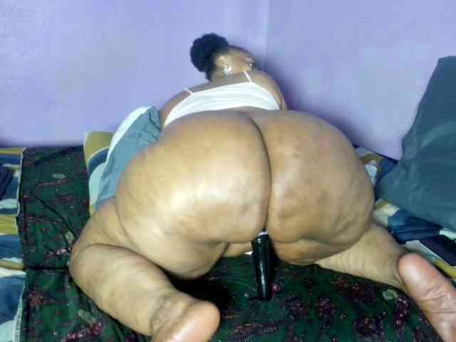 Big-Ass-Wilma webcam