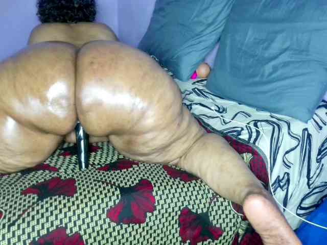 Big-Ass-Wilma webcam