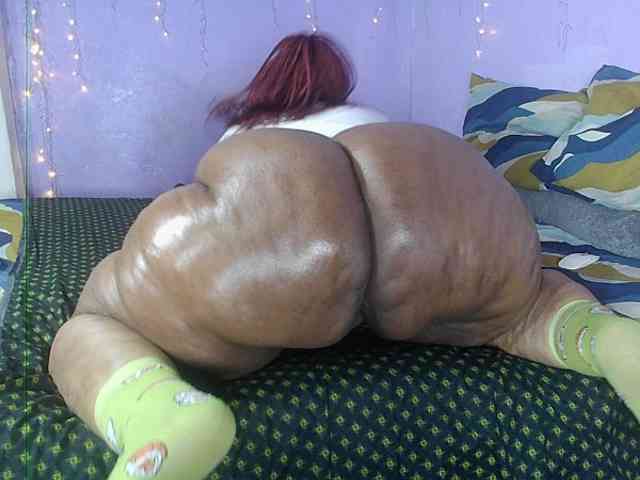 Big-Ass-Wilma webcam