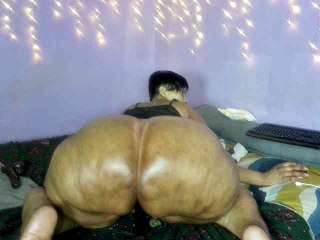 Big-Ass-Wilma webcam