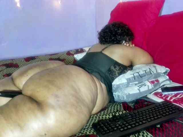 Big-Ass-Wilma webcam