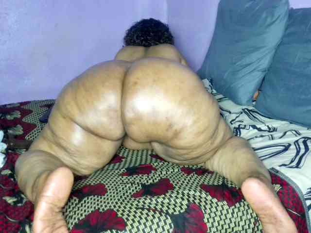 Big-Ass-Wilma webcam