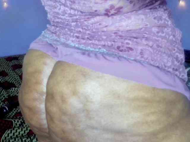 Big-Ass-Wilma webcam