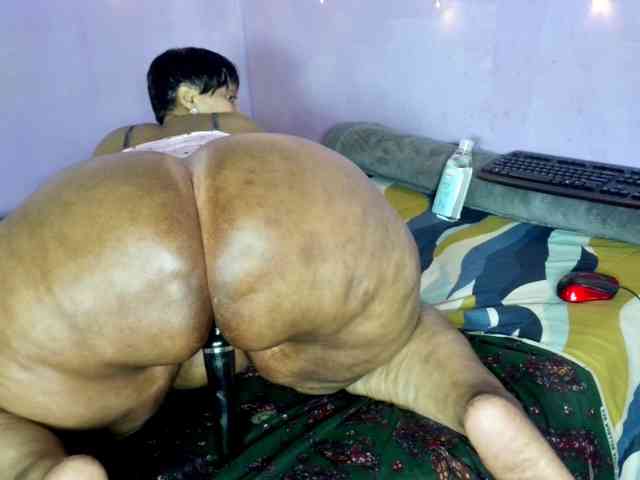 Big-Ass-Wilma webcam