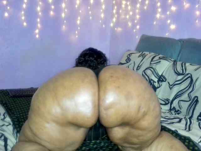 Big-Ass-Wilma webcam