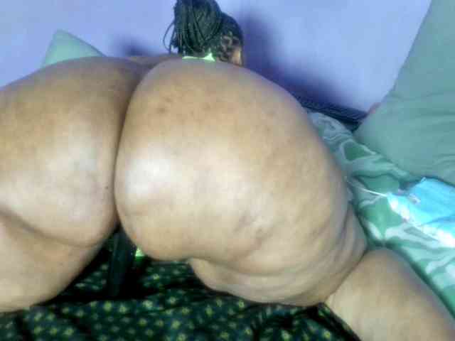 Big-Ass-Wilma webcam