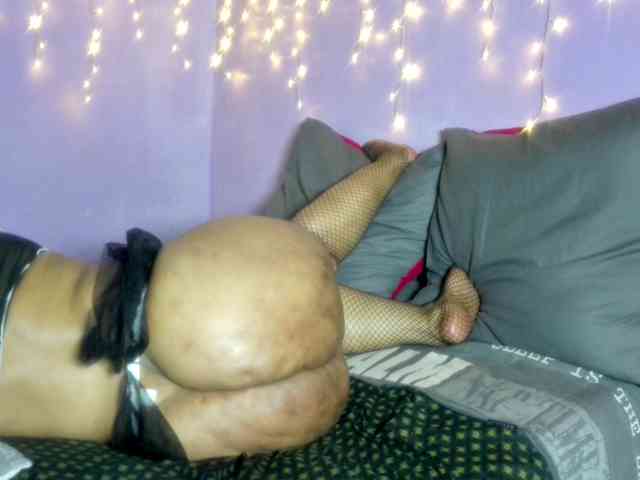 Big-Ass-Wilma webcam