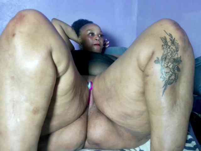 Big-Ass-Wilma webcam