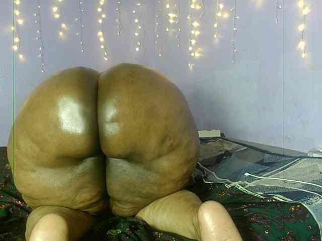 Big-Ass-Wilma webcam