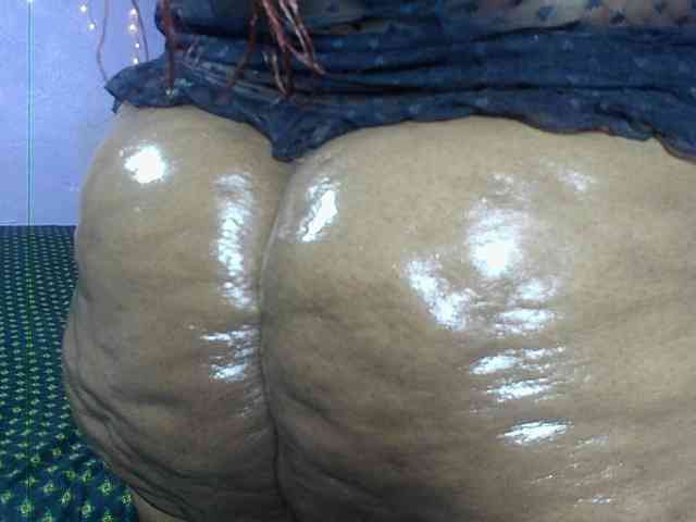 Big-Ass-Wilma webcam