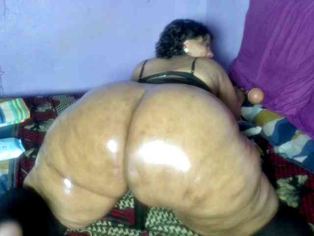 Big-Ass-Wilma webcam